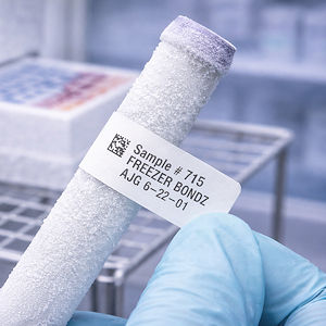 Kennzeichnung von Proben im Gefrierschrank