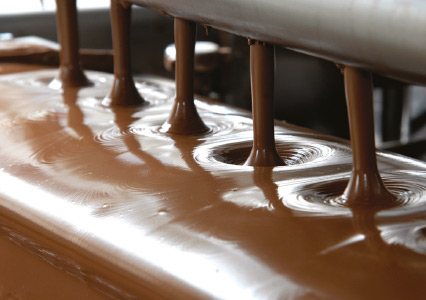 Zählung von Gießformen in Schokoladenfabrik